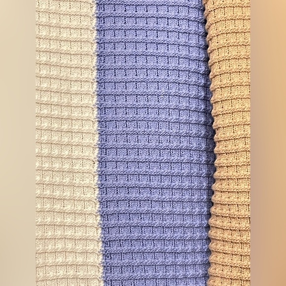 Ann Taylor Colorblock Sweater size M - Picture 4 of 7